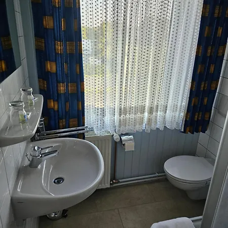Zum Goldenen Krug Hotel