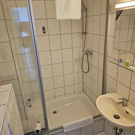 Zum Goldenen Krug Hotel