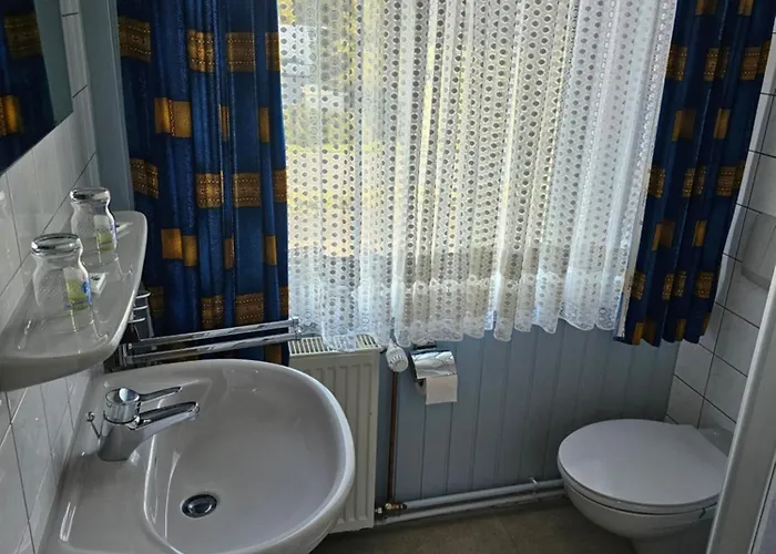 Zum Goldenen Krug Hotel