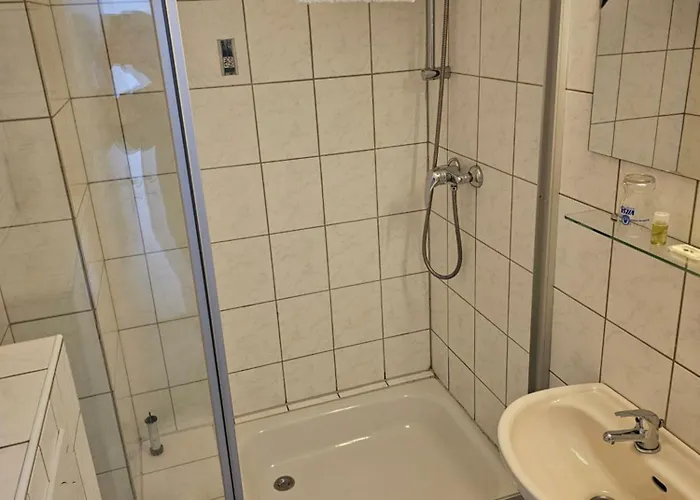 Zum Goldenen Krug Hotel